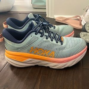 Hoka Bondi size 8